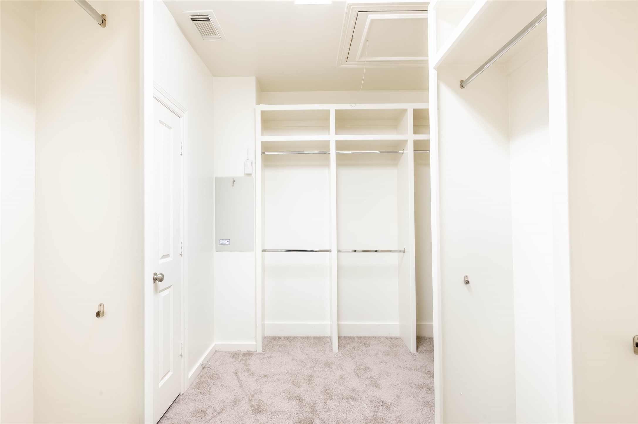643 Hartman Street Houston, TX 77007 - Photo 29 of 42 Primary Closet Offers Custom Built Ins