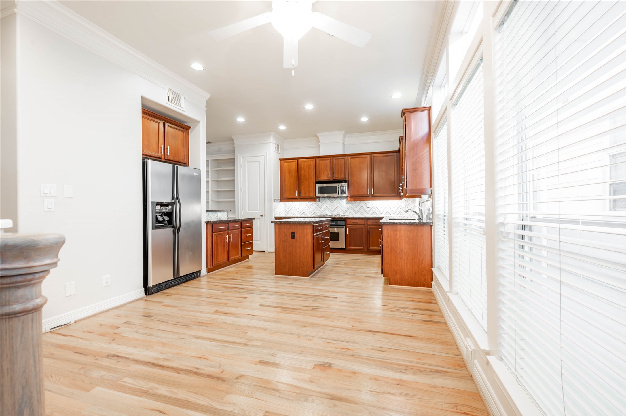 643 Hartman Street Houston, TX 77007 - Photo 8 of 42