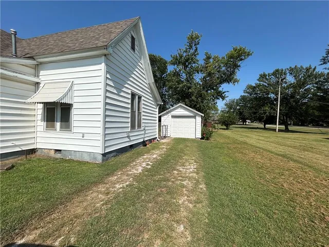$39,500 | 204 North McGee Street, Caney, KS 67333
