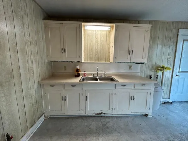 $39,500 | 204 North McGee Street, Caney, KS 67333