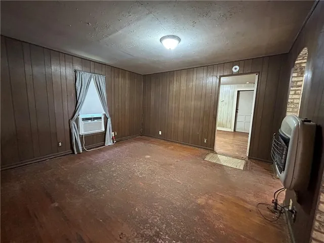 $39,500 | 204 North McGee Street, Caney, KS 67333