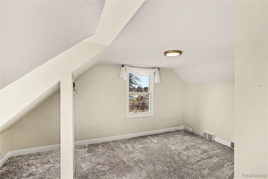 4382 Lahring Road Linden, MI 48451 - Photo 15 of 27