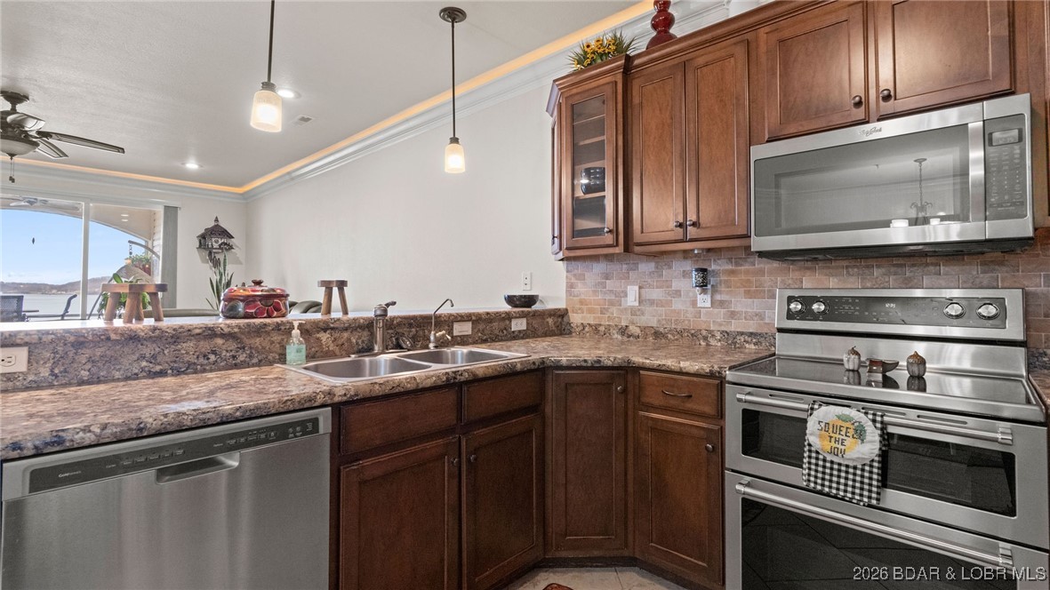 100 Trinity Pointe Drive, Unit 1N Camdenton, MO 65020 - Photo 15 of 57