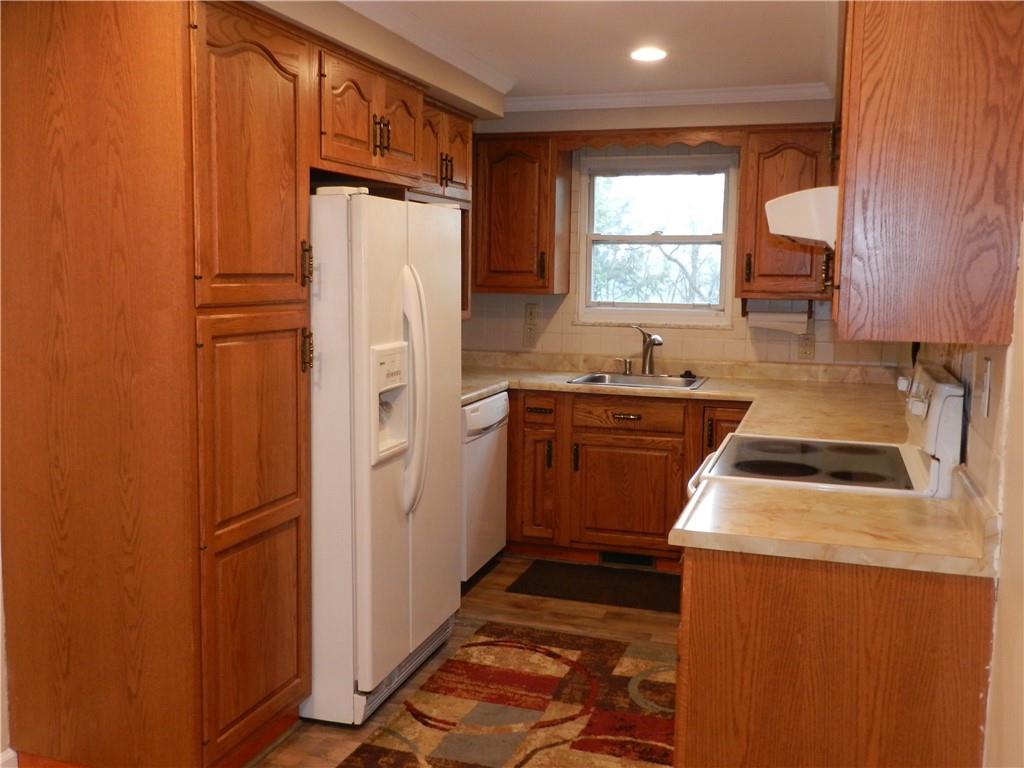 460 Ridgemont Drive Pittsburgh, PA 15220 - Photo 5 of 15 Gallery Image 5