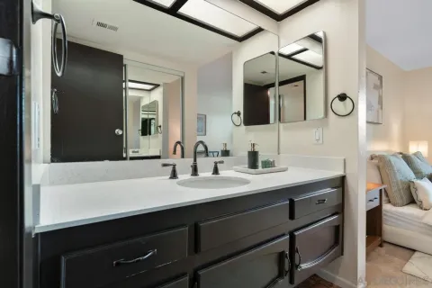 $490,000 | 6876 Hyde Park Drive, Unit G, San Diego, CA 92119