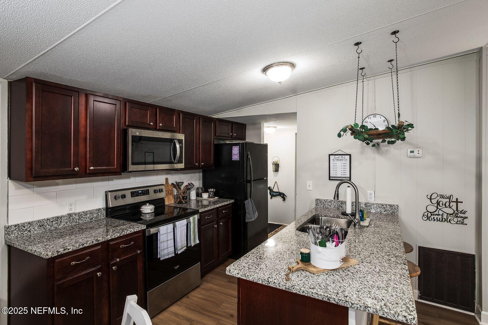 3459 Russell Road Green Cove Springs, FL 32043 - Photo 8 of 20 HJP8