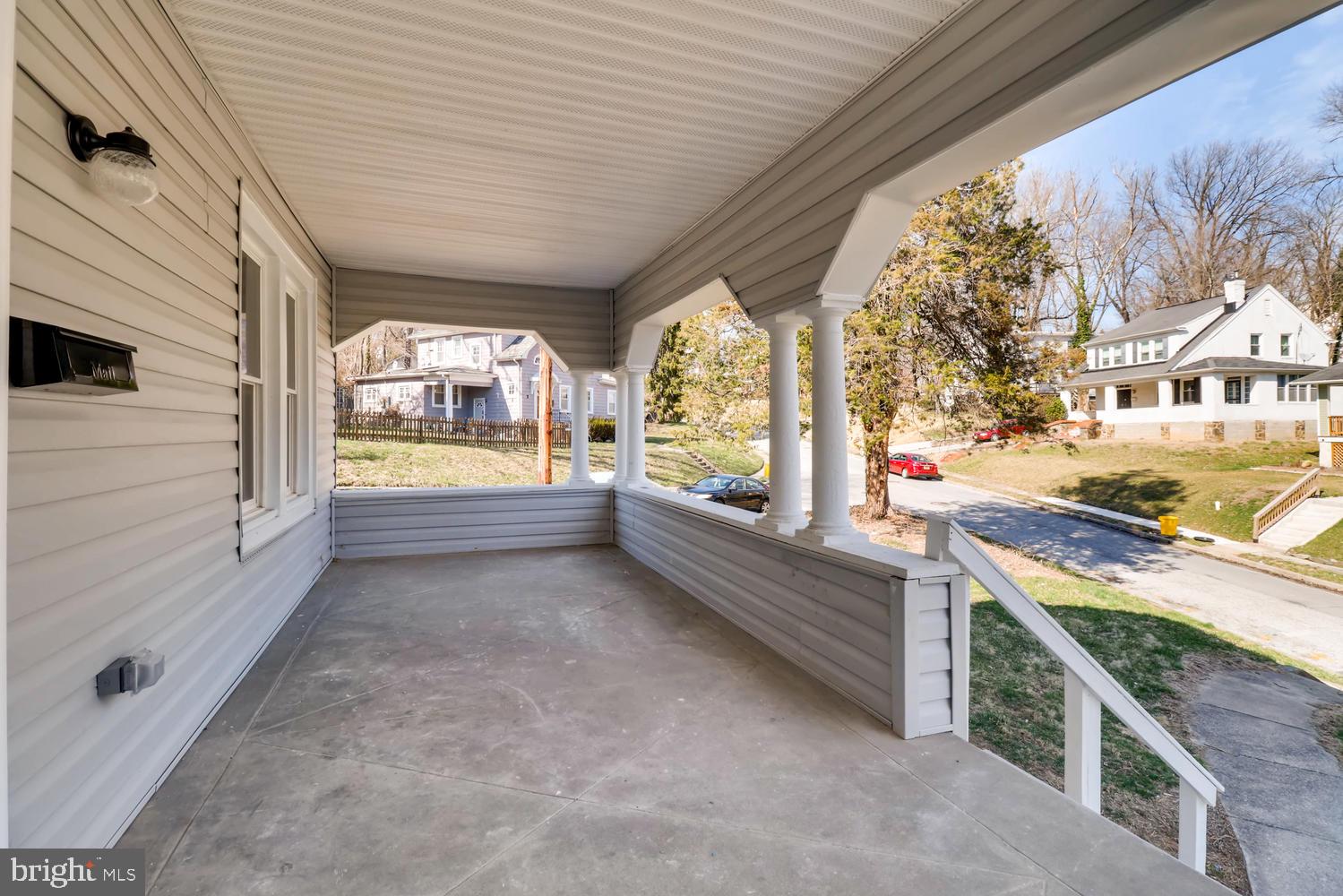 2312 Monticello Road Baltimore, MD 21216 - Photo 3 of 28