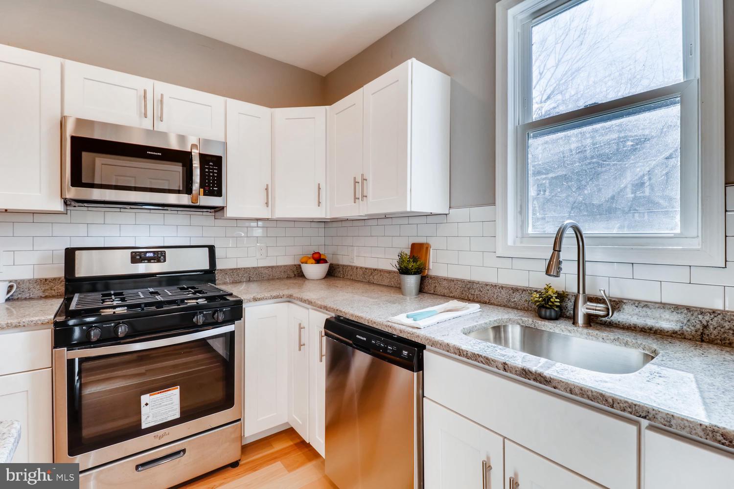 2312 Monticello Road Baltimore, MD 21216 - Photo 6 of 28
