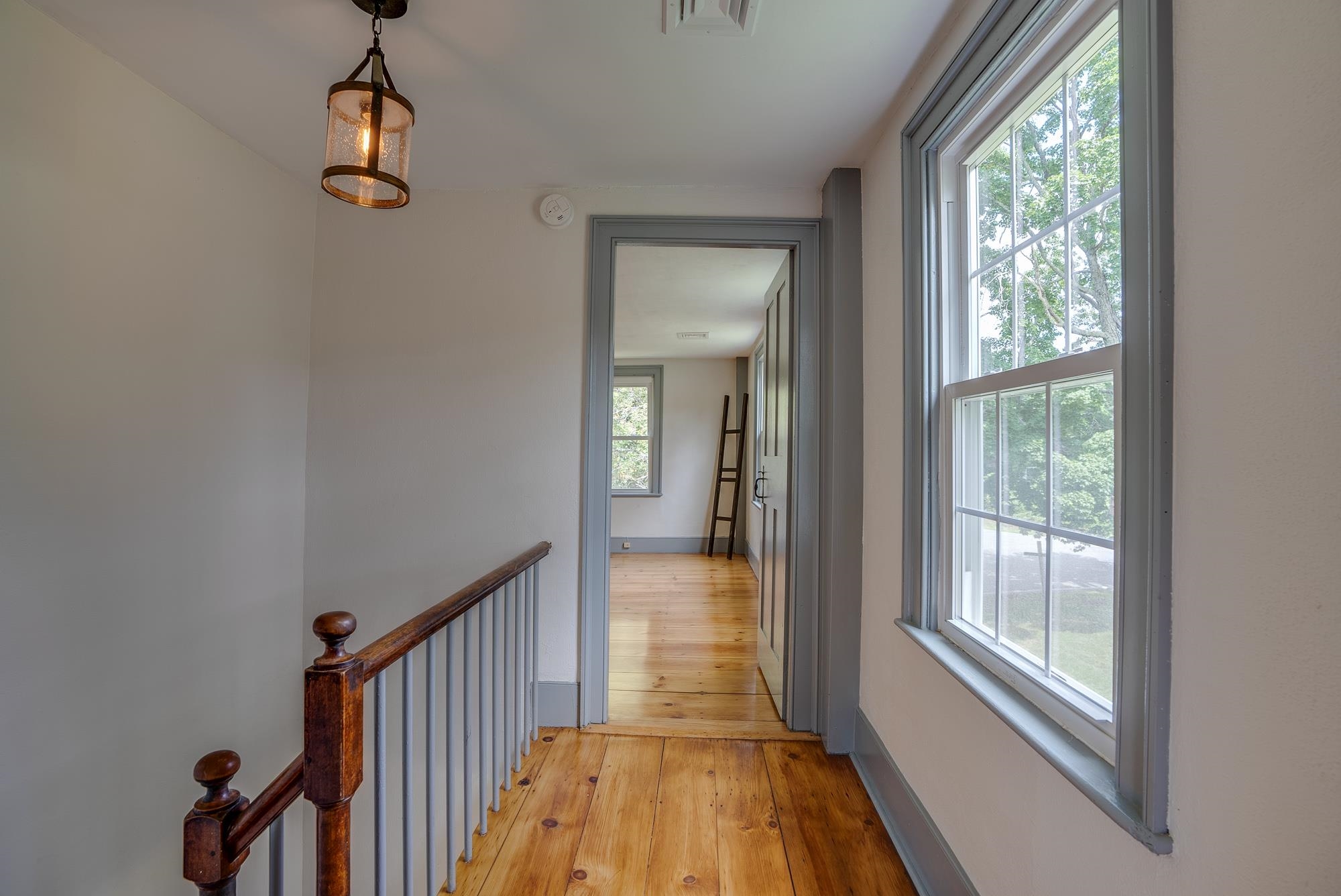257 Island Pond Road Derry, NH 03038 - Photo 20 of 33