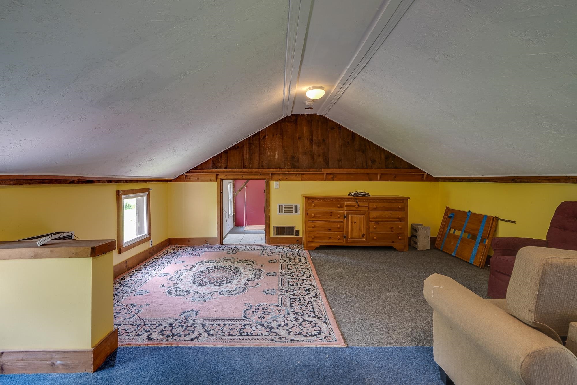 257 Island Pond Road Derry, NH 03038 - Photo 31 of 33