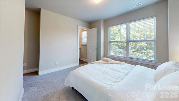 $1,990 | 3948 Winterfield Place, Charlotte, NC 28205