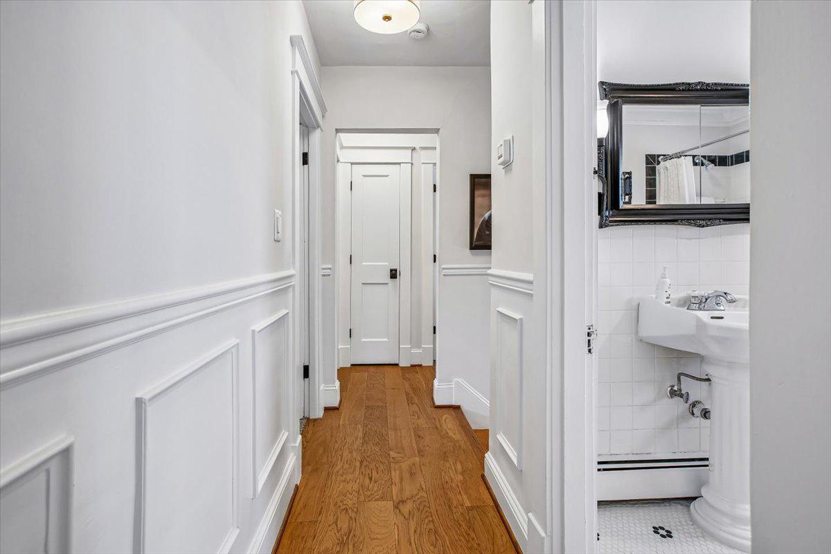 1909 Belfield Road Alexandria, VA 22307 - Photo 47 of 69 Elegant upper level hallway with classic charm.