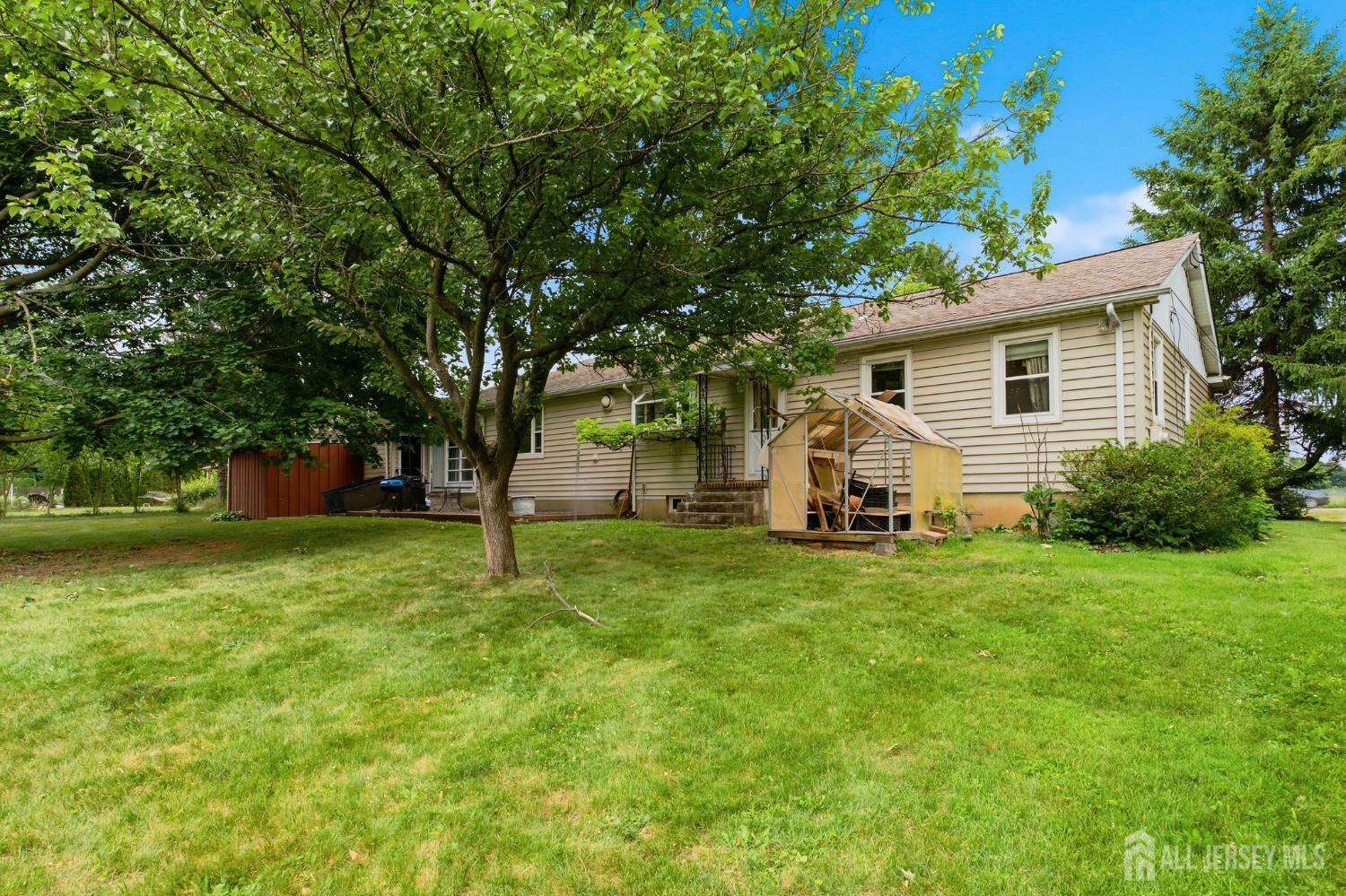 1868 Amwell Road Somerset, NJ 08873 - Photo 25 of 34