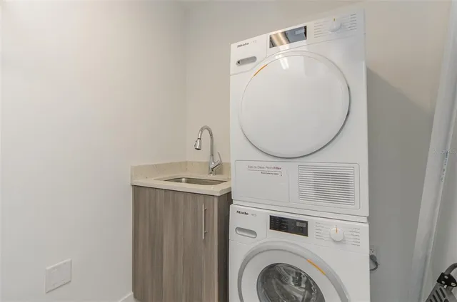 $12,500 | 15 Avalon Street, Unit 702, Clearwater Beach, FL 33767