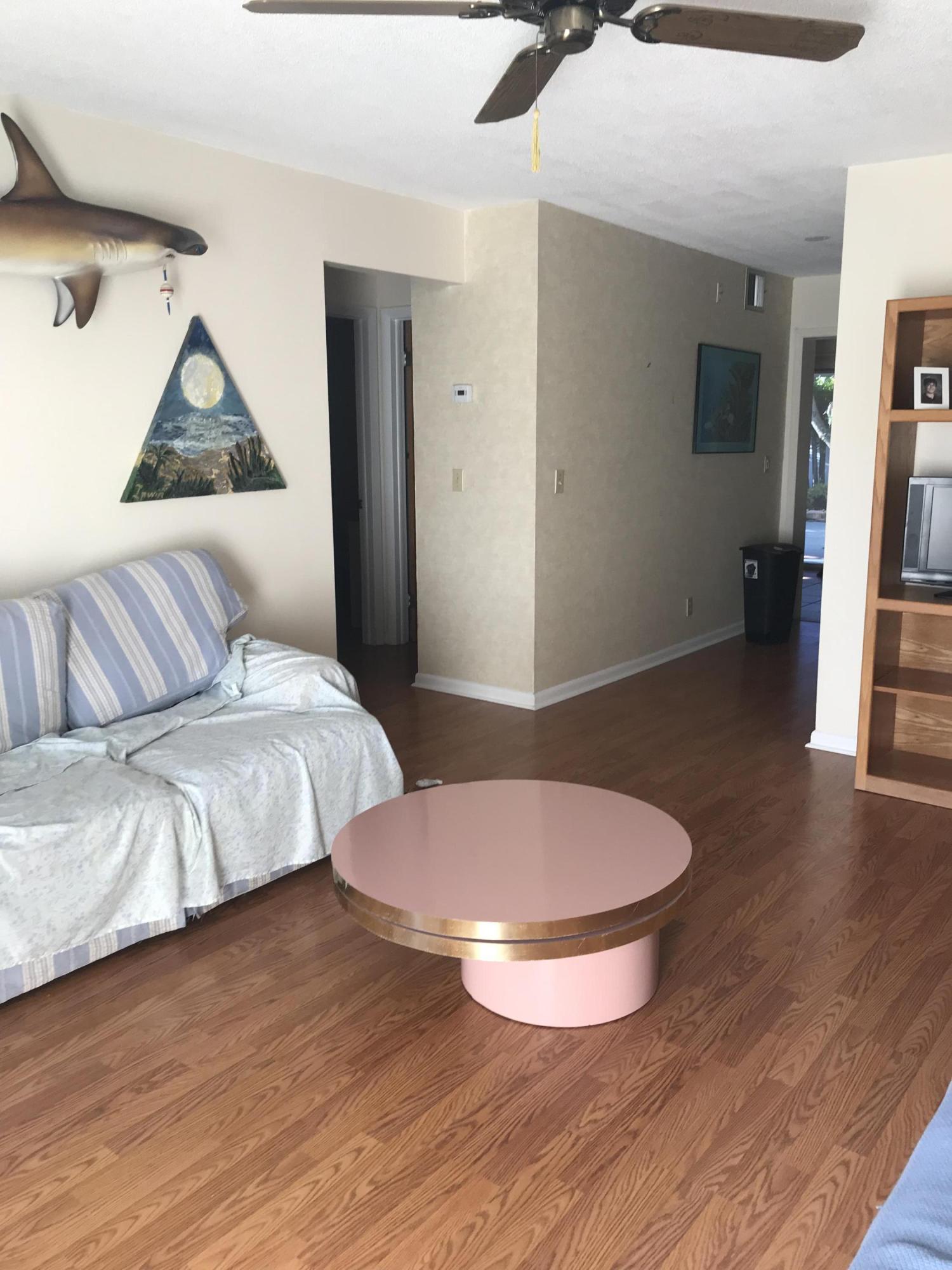 1008 Anglers Way Jupiter, FL 33458 - Photo 14 of 17 living room