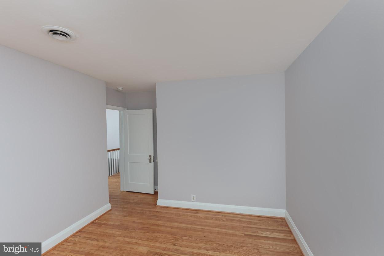 958 North Hill Road Baltimore, MD 21218 - Photo 26 of 42 Gallery Image 26