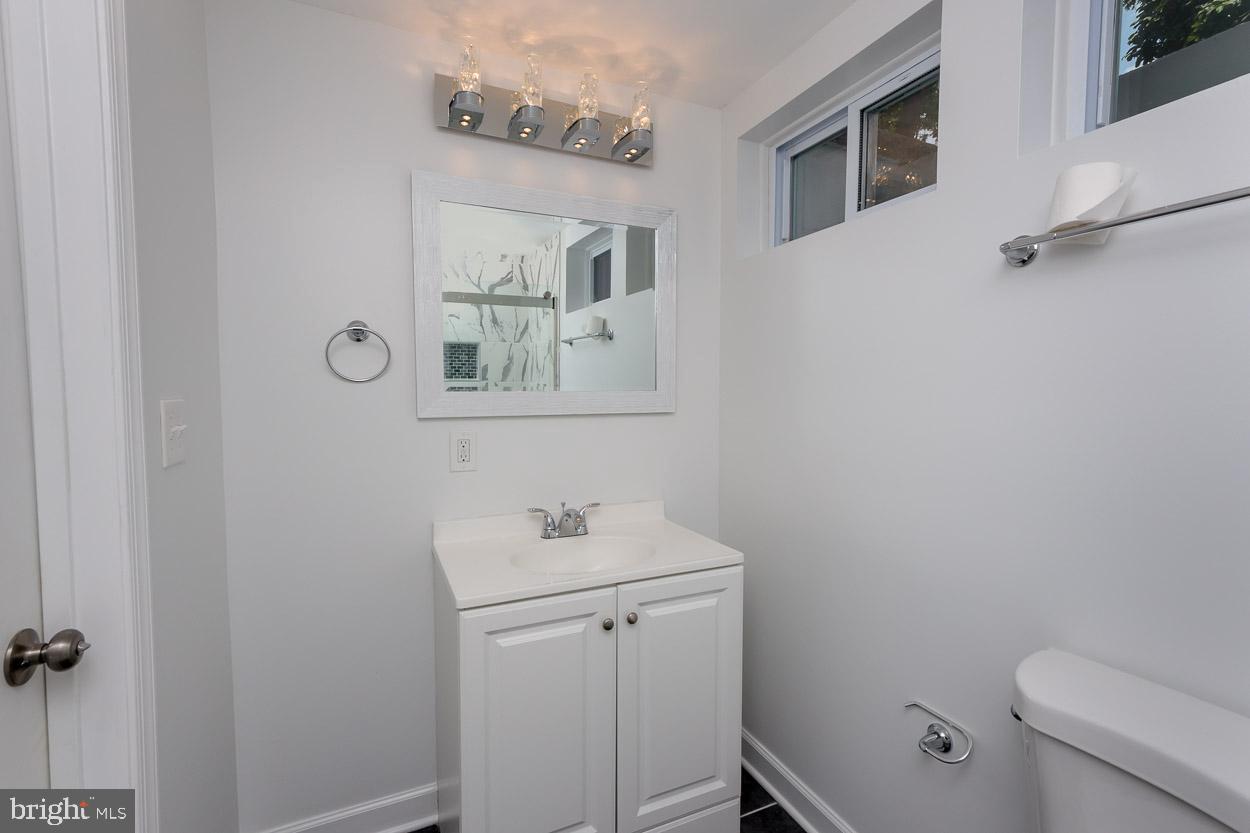 958 North Hill Road Baltimore, MD 21218 - Photo 35 of 42 Gallery Image 35