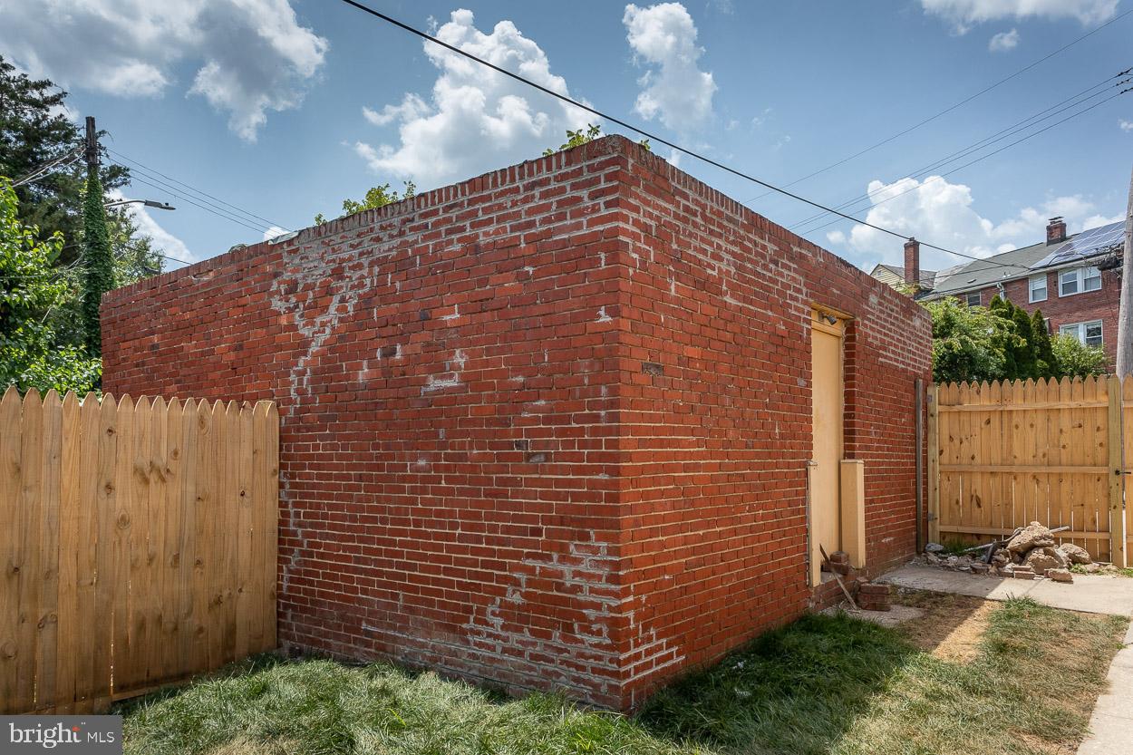 958 North Hill Road Baltimore, MD 21218 - Photo 38 of 42 Gallery Image 38