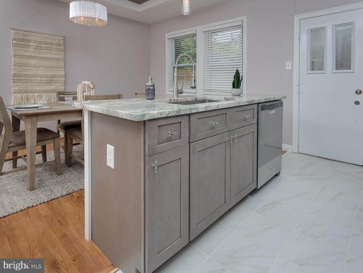958 North Hill Road Baltimore, MD 21218 - Photo 9 of 42 Gallery Image 9