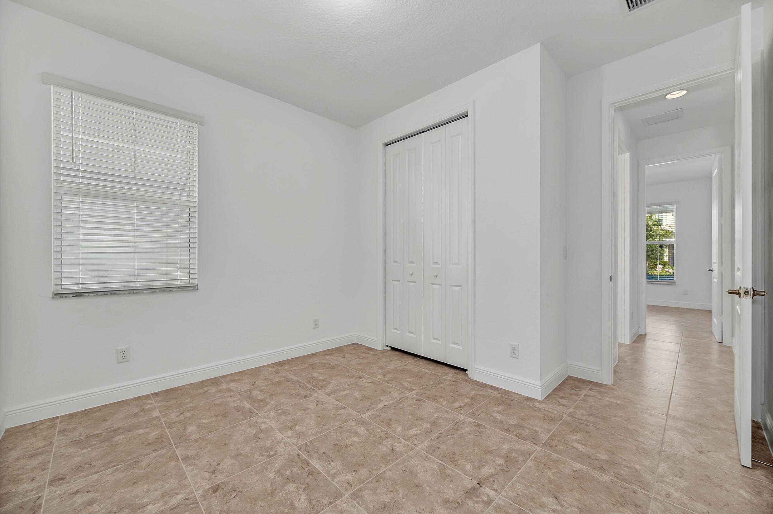 870 Ember Ridge Run Loxahatchee, FL 33470 - Photo 30 of 57 009