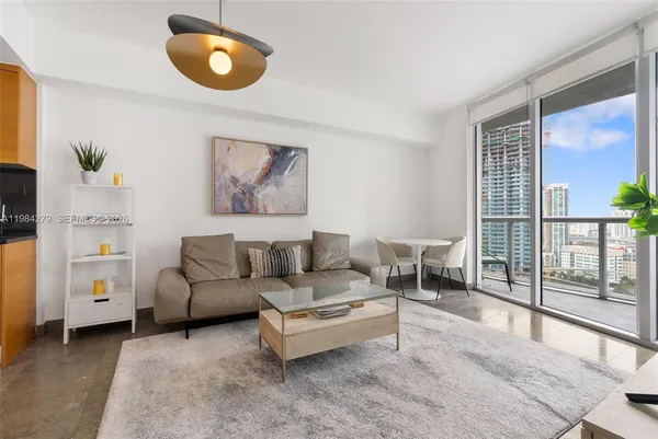 $3,500 | 465 Brickell Avenue, Unit 2604, Miami, FL 33131