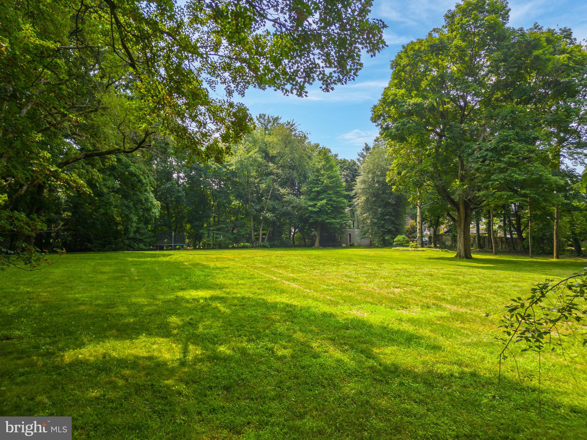 536 West Moreland Ave  