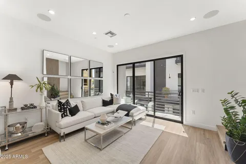 $668,000 | 4220 North 32nd Street, Unit 3, Phoenix, AZ 85016