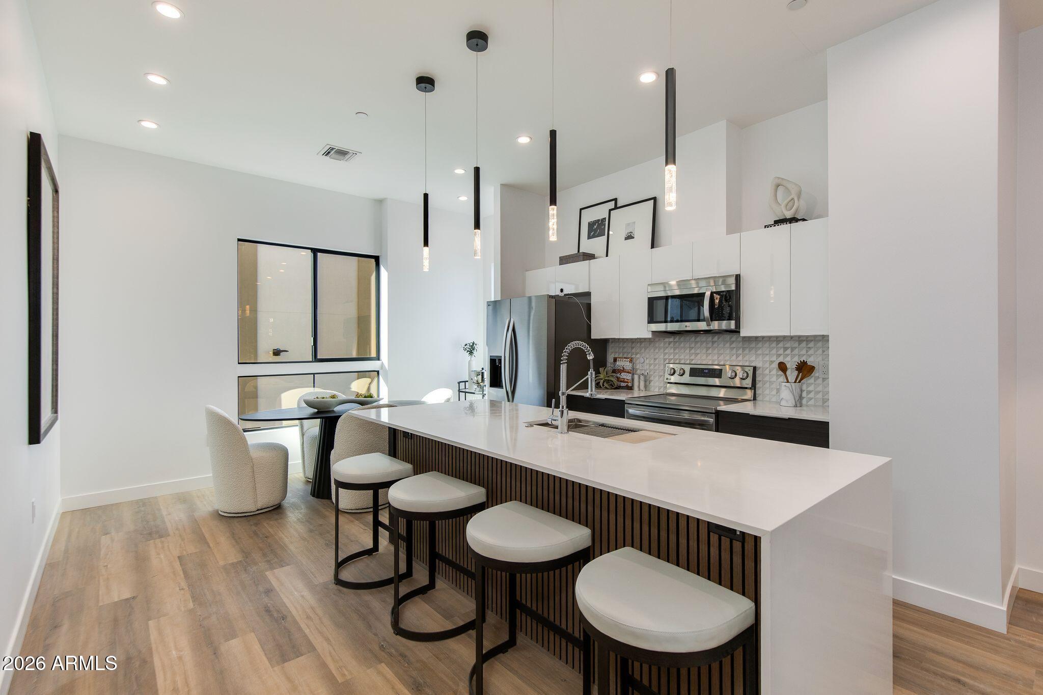 4220 North 32nd Street, Unit 3 Phoenix, AZ 85016 - Photo 14 of 62 Kitchen