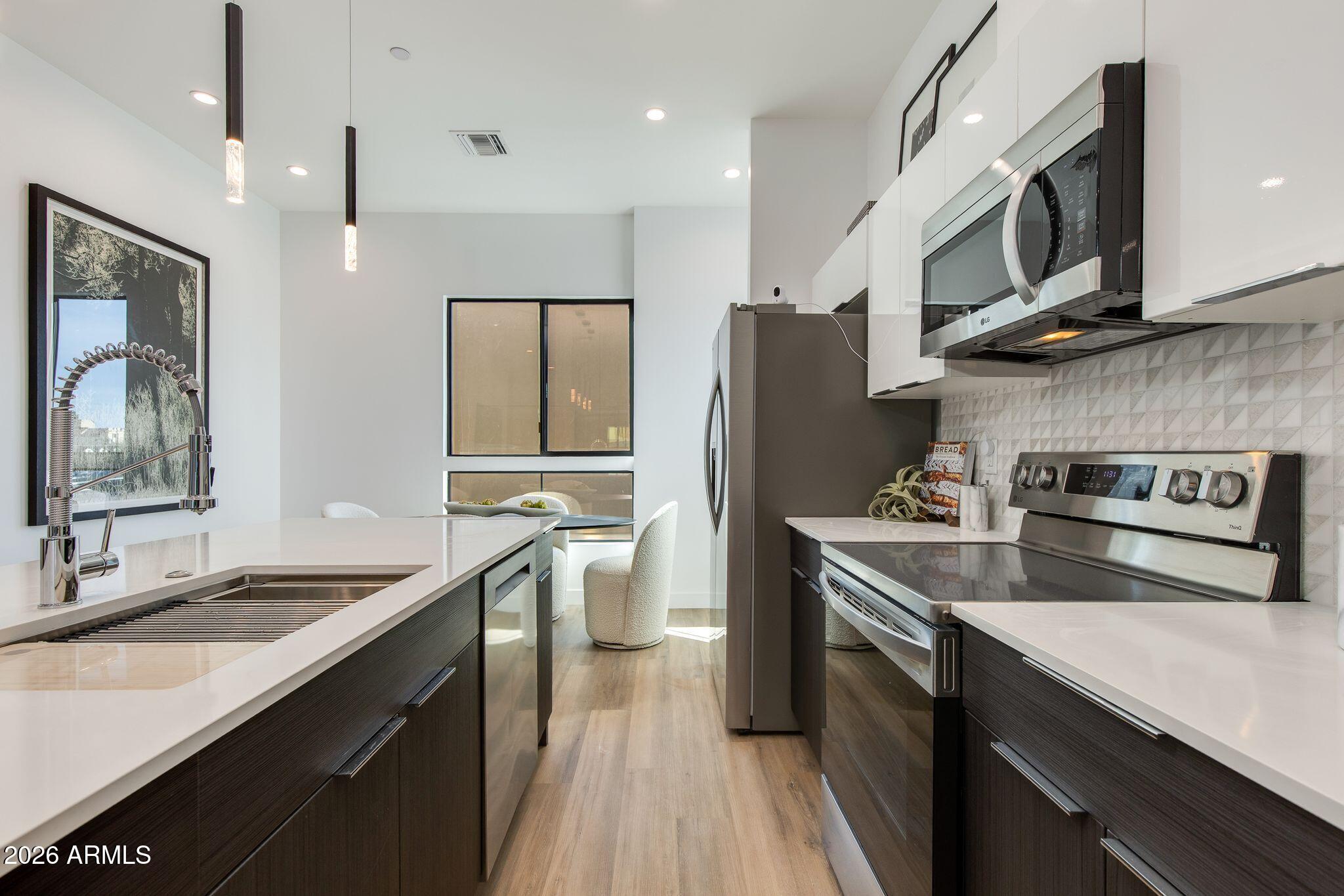 4220 North 32nd Street, Unit 3 Phoenix, AZ 85016 - Photo 16 of 62 Kitchen