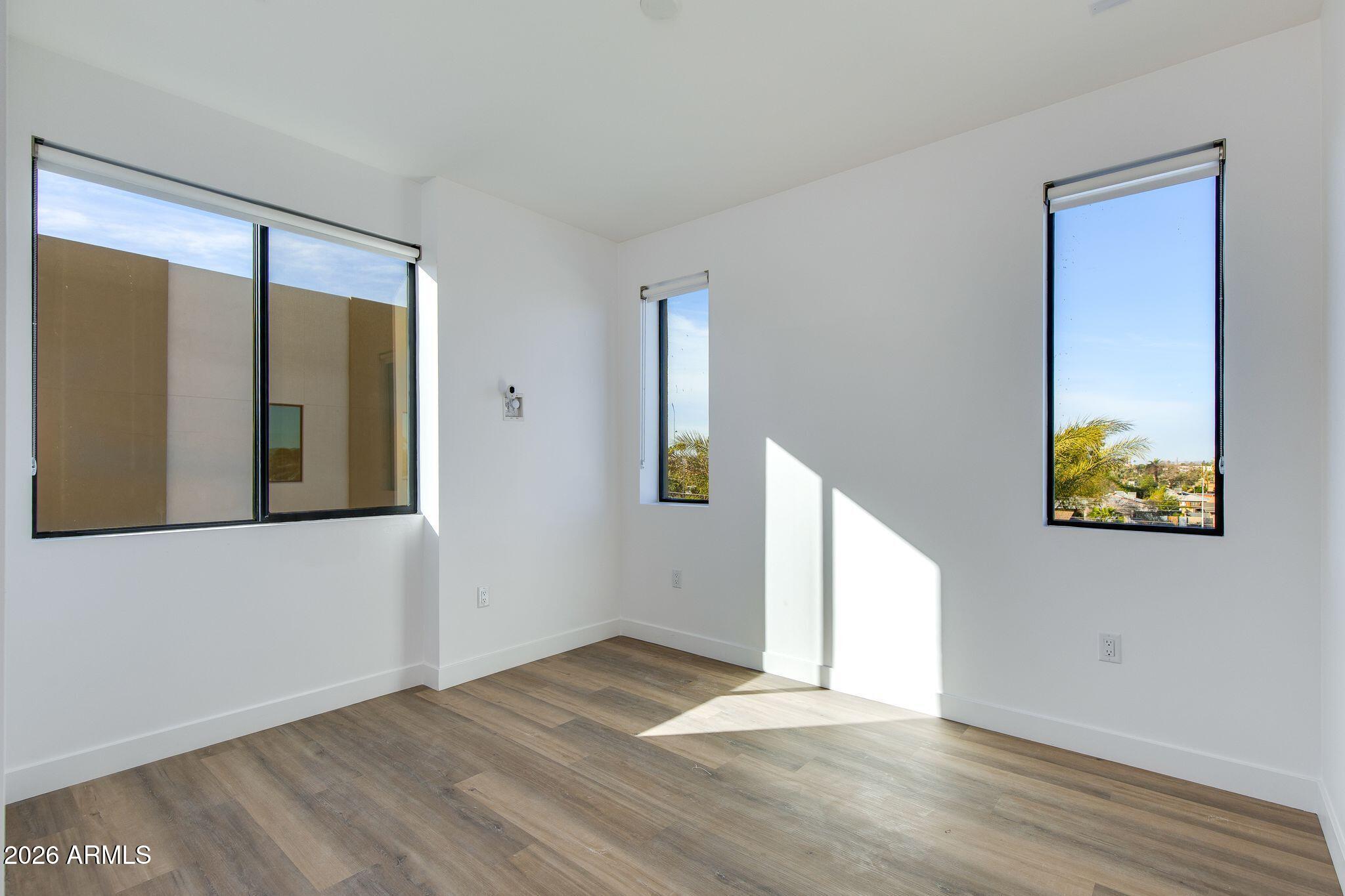 4220 North 32nd Street, Unit 3 Phoenix, AZ 85016 - Photo 33 of 62 Guest Bedroom 2