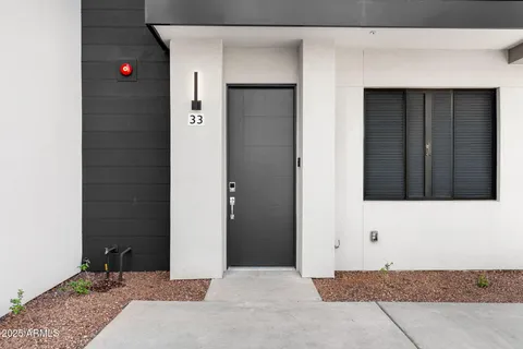 $668,000 | 4220 North 32nd Street, Unit 3, Phoenix, AZ 85016
