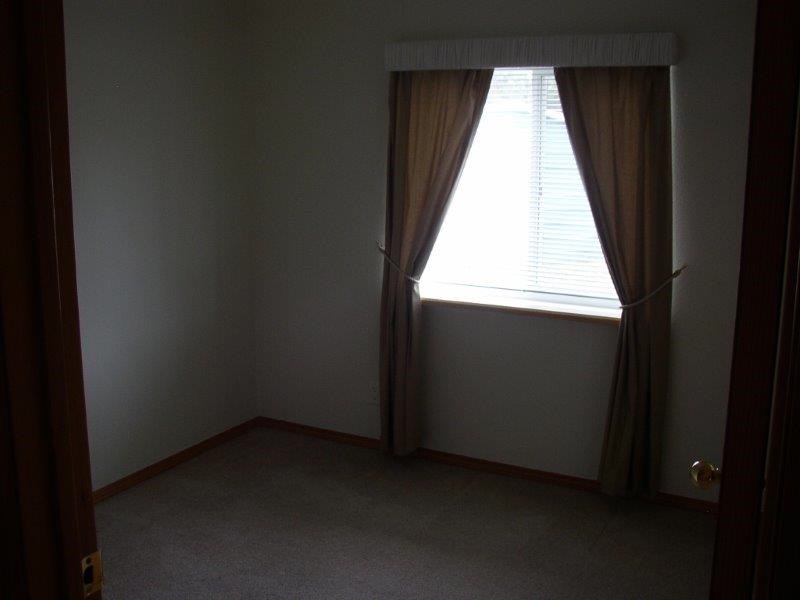 4210 East 1st Street Colbert, WA 99005 - Photo 11 of 18