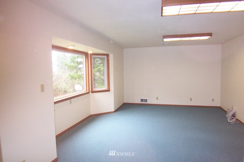 15660 Carney Lake Road Southwest Port Orchard, WA 98367 - Photo 10 of 15 Gallery Image 10