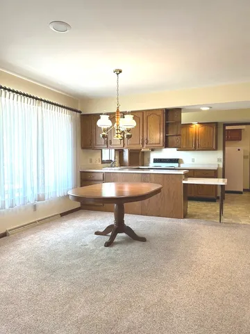 $250,000 | 70 North Main Street, La Moille, IL 61330