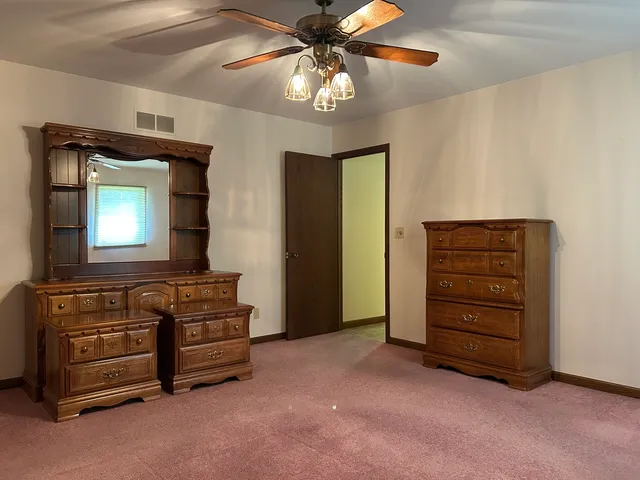 $250,000 | 70 North Main Street, La Moille, IL 61330