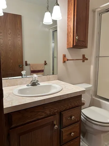 $250,000 | 70 North Main Street, La Moille, IL 61330