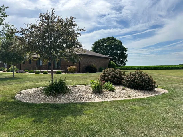 $250,000 | 70 North Main Street, La Moille, IL 61330