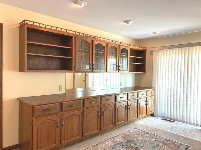 $250,000 | 70 North Main Street, La Moille, IL 61330