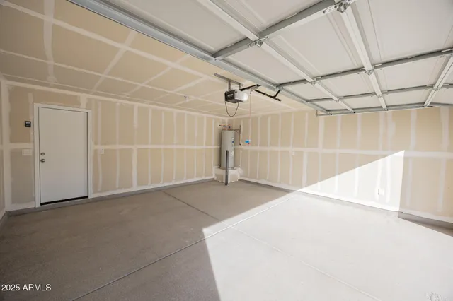 $1,795 | 334 Paseo Xing Lane, Coolidge, AZ 85128