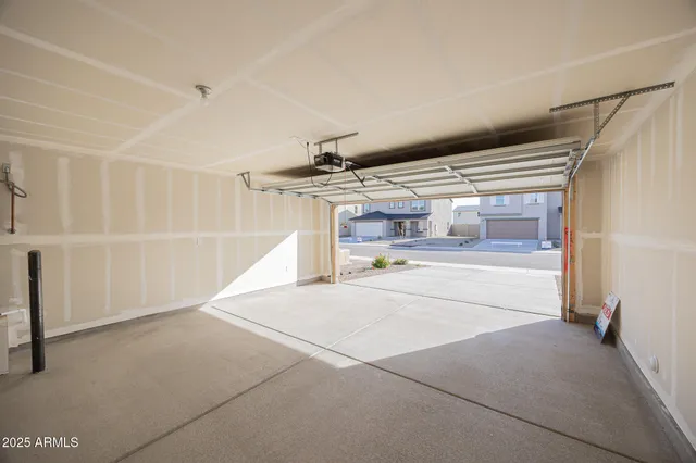 $1,795 | 334 Paseo Xing Lane, Coolidge, AZ 85128