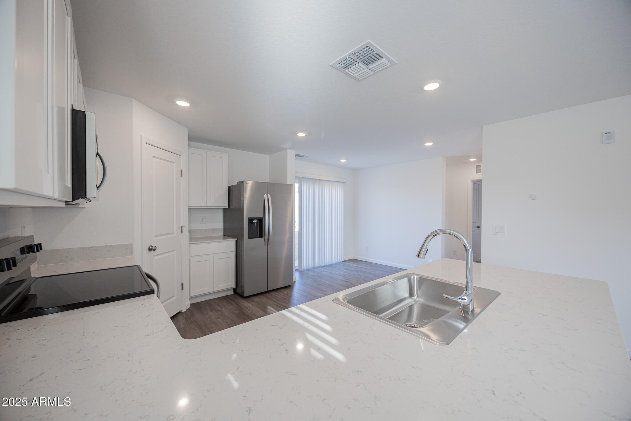 334 Paseo Xing Lane Coolidge, AZ 85128 - Photo 7 of 33 B33A7678