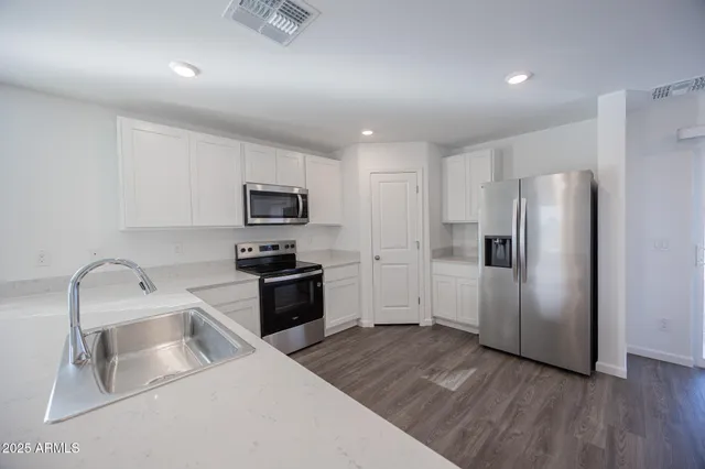 $1,795 | 334 Paseo Xing Lane, Coolidge, AZ 85128