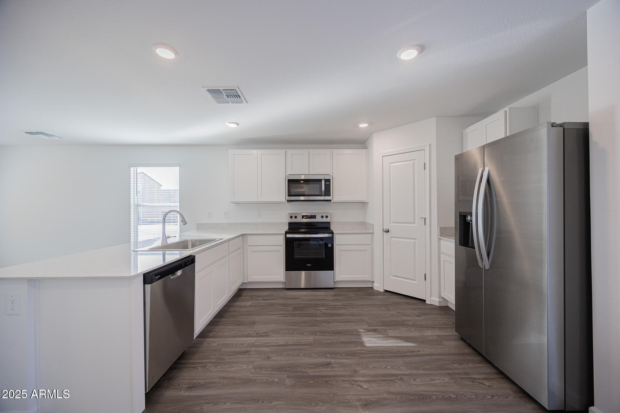 334 Paseo Xing Lane Coolidge, AZ 85128 - Photo 10 of 33 B33A7681