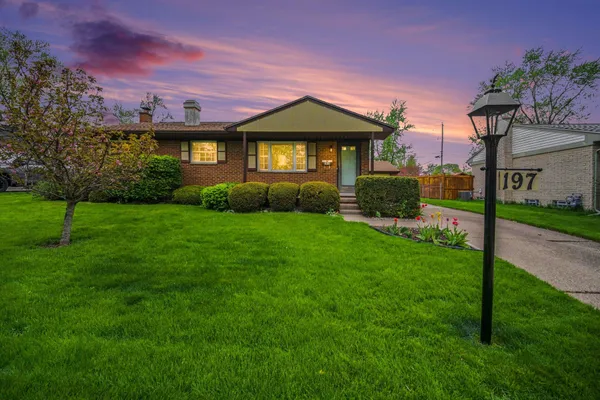 $349,900 | 197 Wallace Drive, Saline, MI 48176