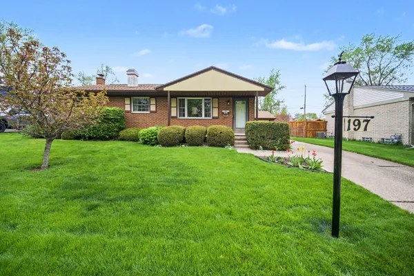 $349,900 | 197 Wallace Drive, Saline, MI 48176