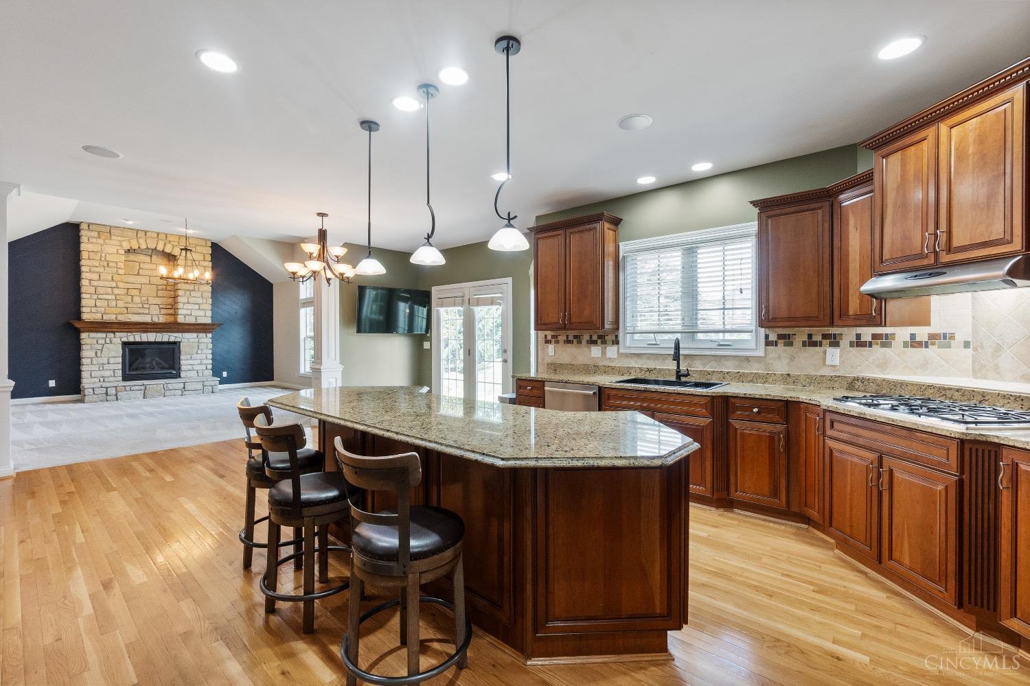 7808 Ingrams Ridge Drive Cincinnati, OH 45244 - Photo 14 of 68