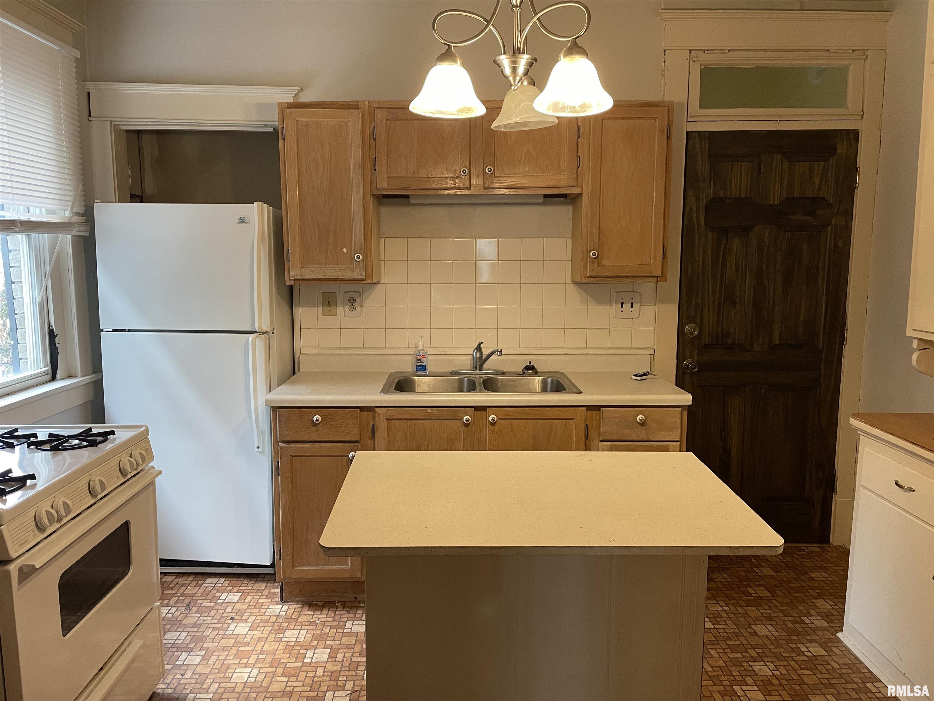 1509-1511 West Main Street Peoria, IL 61606 - Photo 5 of 14