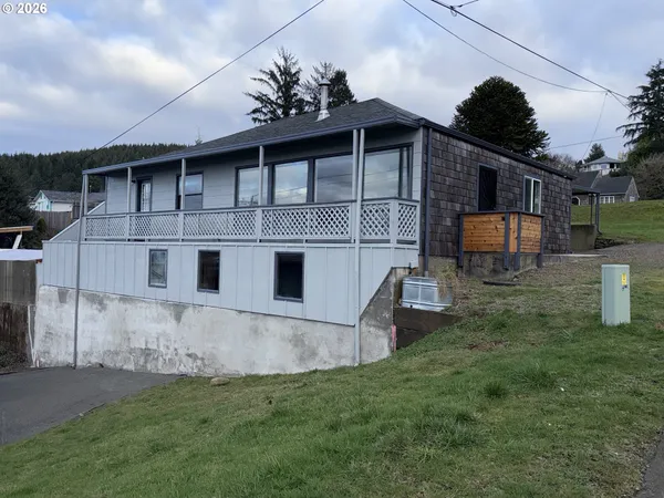 $395,000 | 67 Spruce Street, Wheeler, OR 97147