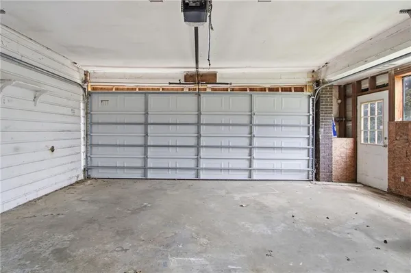 a view of a garage