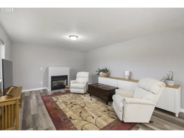 $474,000 | 427 North 2nd Street, St. Helens, OR 97051